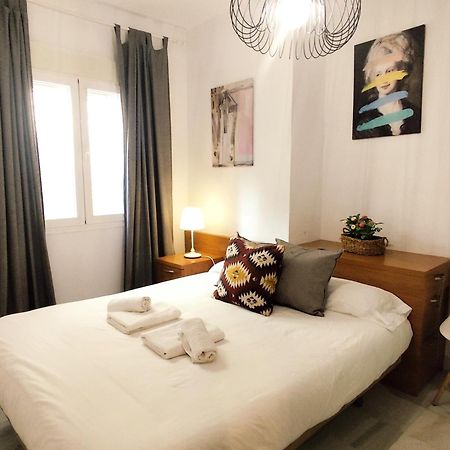 Apartamento San Luis. Plaza De Parking Gratis!!! Seville Ngoại thất bức ảnh