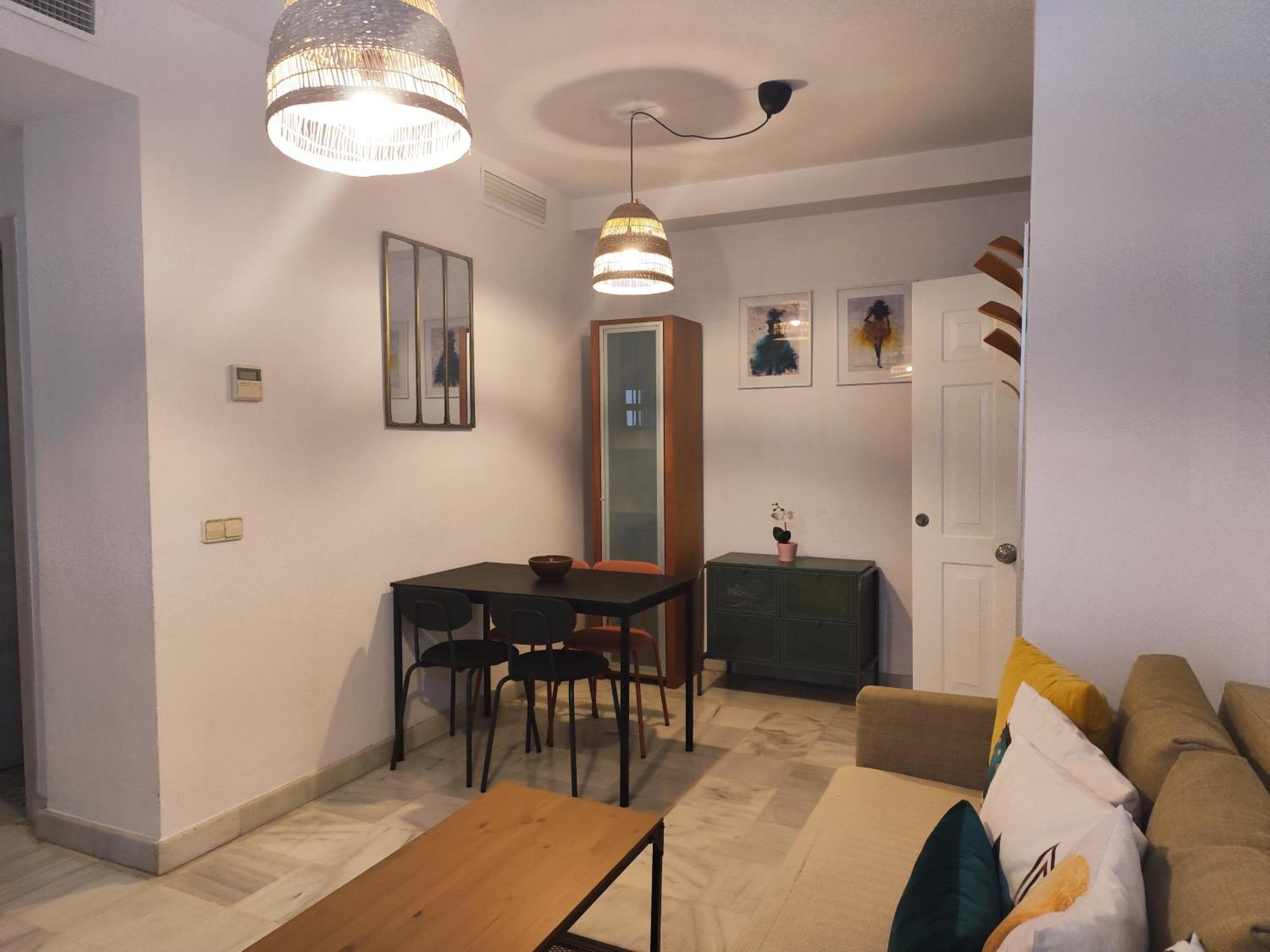 Apartamento San Luis. Plaza De Parking Gratis!!! Seville Ngoại thất bức ảnh